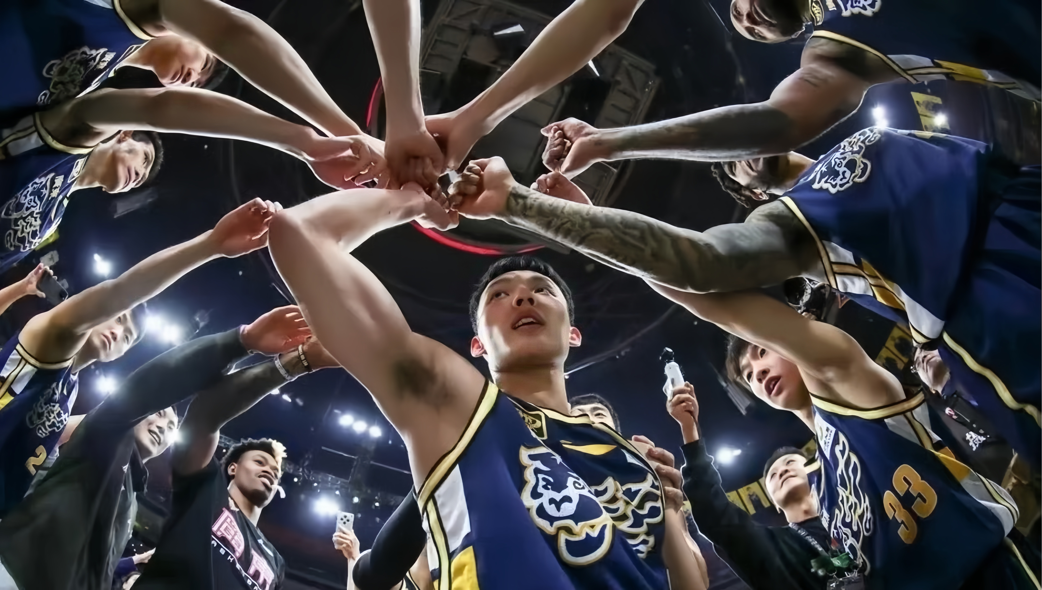 包含国际比赛日体能课后，广东宏远战术微调备战CBA常规赛，管理层满意，控场能力受关注的词条